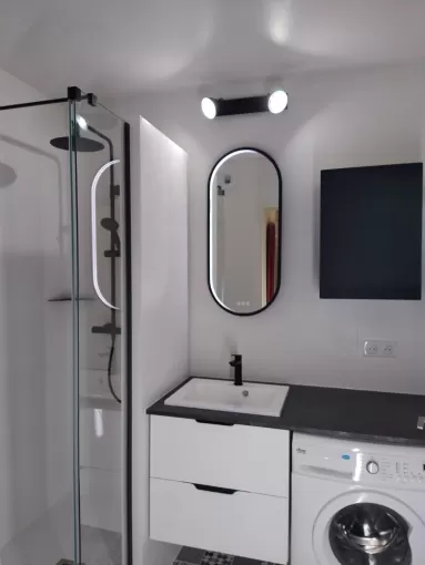 Rénovation d'une salle de bain moderne à Billière, Orthez, Atelier CS