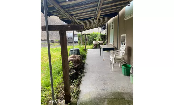Création d'une terrasse contemporaine et naturelle par maitre d'œuvre à Bayonne
