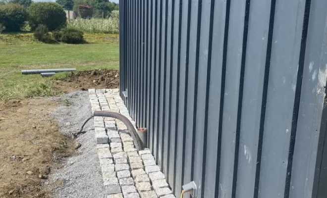Maître d’œuvre pour aménagement d’allée extérieure en pavé à Navarrenx